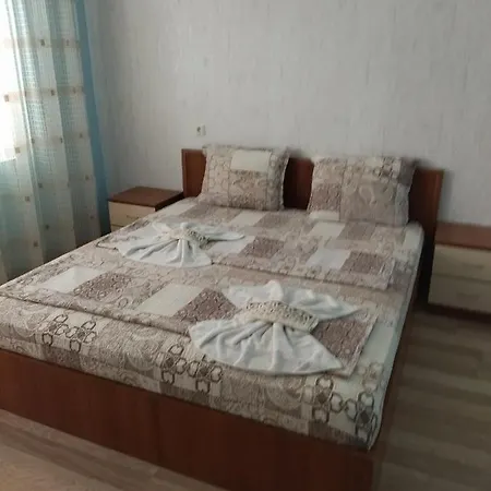 фамилна къща джоко ゲストハウス 3*